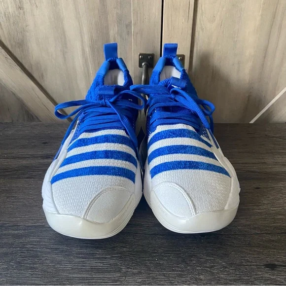 Adidas Trae Young 2 Sneakers NWT Size 9 - Picture 3 of 11